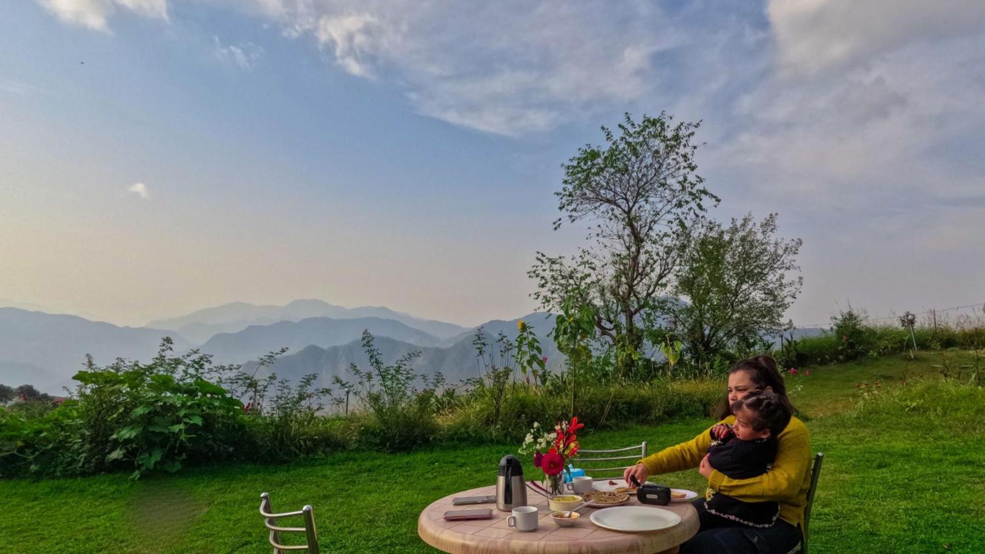 Haut Monde King'S Paradise Resort Kanatal Ngoại thất bức ảnh